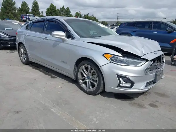 3FA6P0RUXKR118528 2019 FORD FUSION - Image 1