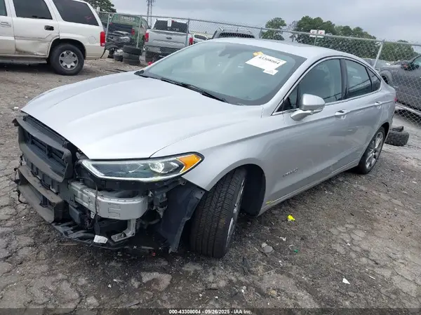 3FA6P0RUXKR119100 2019 FORD FUSION - Image 2