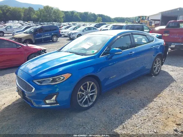 3FA6P0RUXKR120747 2019 FORD FUSION - Image 2