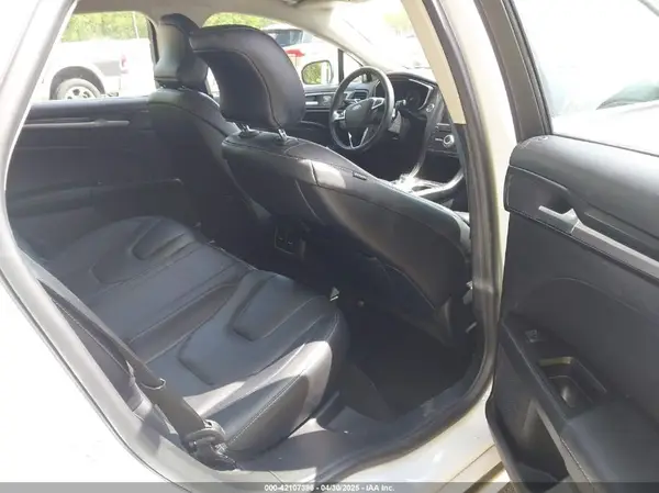 3FA6P0RUXKR121736 2019 FORD FUSION - Image 8