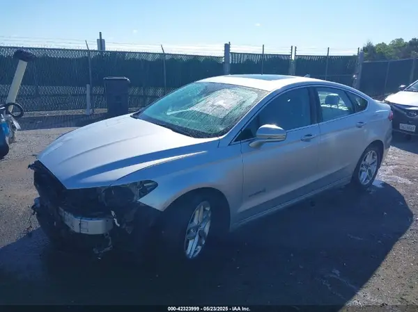 3FA6P0RUXKR141565 2019 FORD FUSION - Image 2