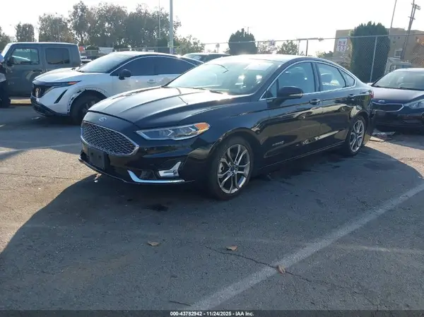 3FA6P0RUXKR223926 2019 FORD FUSION - Image 2