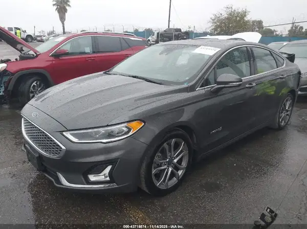 3FA6P0RUXKR235994 2019 FORD FUSION - Image 2