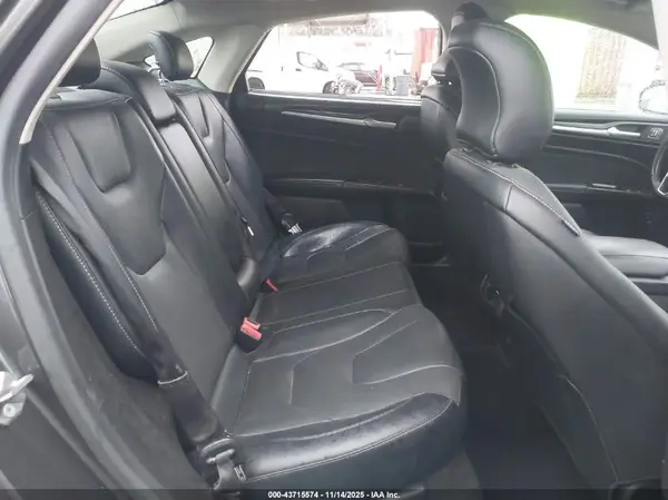 3FA6P0RUXKR235994 2019 FORD FUSION - Image 8
