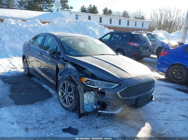 3FA6P0RUXLR100287 2020 FORD FUSION - Image 1