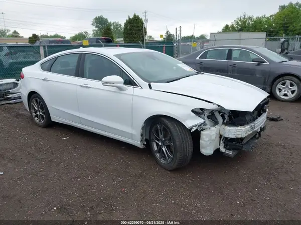 3FA6P0RUXLR139574 2020 FORD FUSION - Image 1