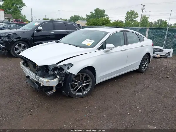 3FA6P0RUXLR139574 2020 FORD FUSION - Image 2