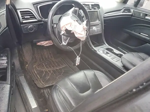 3FA6P0RUXLR140210 2020 FORD FUSION - Image 8