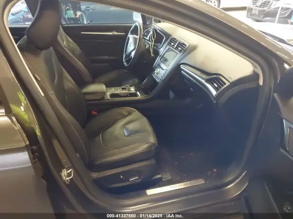 3FA6P0RUXLR172154 2020 FORD FUSION - Image 1
