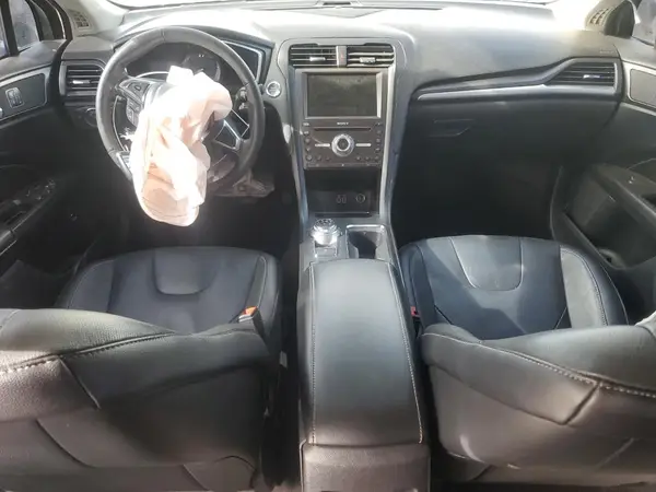 3FA6P0RUXLR203967 2020 FORD FUSION - Image 8