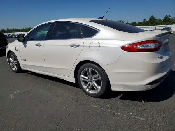 3FA6P0SU0GR270514 2016 FORD FUSION - Image 2