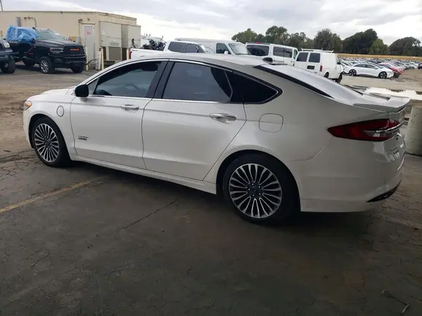 3FA6P0SU0HR141965 2017 FORD FUSION - Image 2