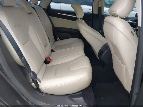 3FA6P0SU0HR147264 2017 FORD FUSION - Image 8