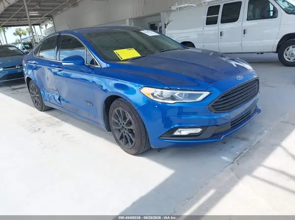 3FA6P0SU0HR209584 2017 FORD FUSION - Image 1