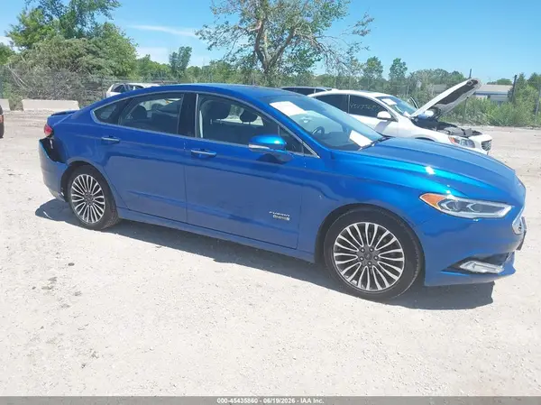 3FA6P0SU0HR209648 2017 FORD FUSION - Image 1