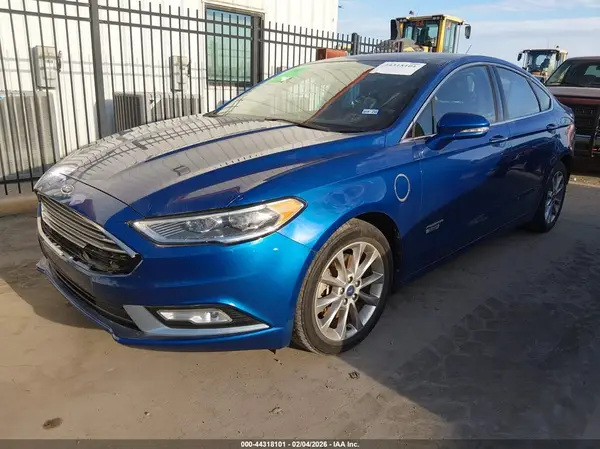 3FA6P0SU0HR209892 2017 FORD FUSION - Image 2