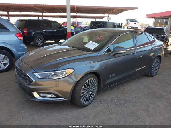 3FA6P0SU0HR239085 2017 FORD FUSION - Image 2