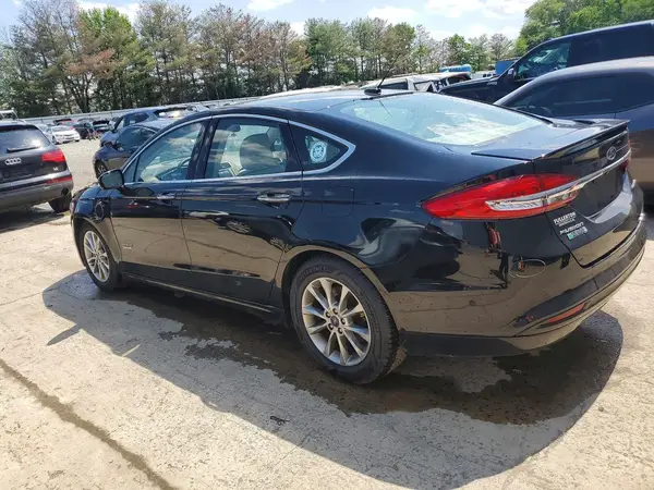 3FA6P0SU0HR377032 2017 FORD FUSION - Image 2