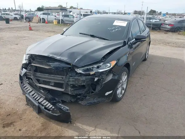 3FA6P0SU0HR380321 2017 FORD FUSION - Image 2