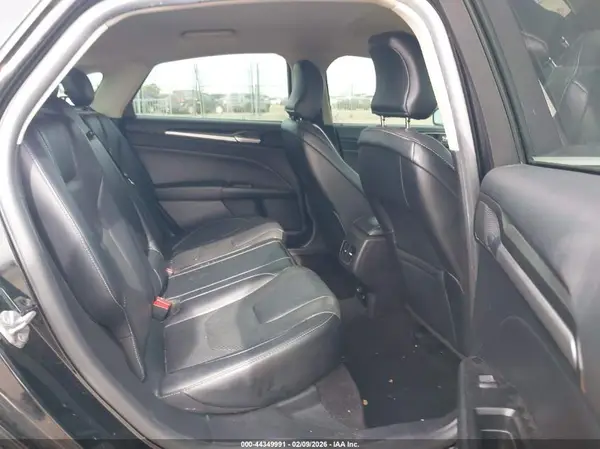 3FA6P0SU0HR380321 2017 FORD FUSION - Image 8
