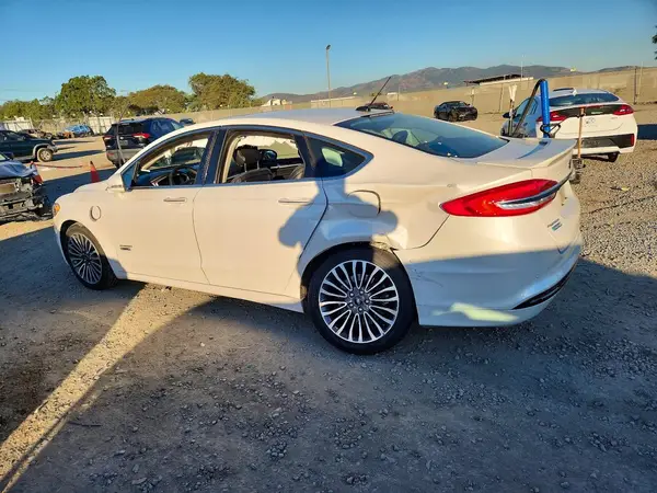 3FA6P0SU0JR110351 2018 FORD FUSION - Image 2