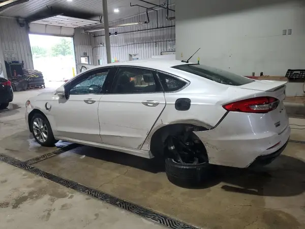 3FA6P0SU0KR158384 2019 FORD FUSION - Image 2
