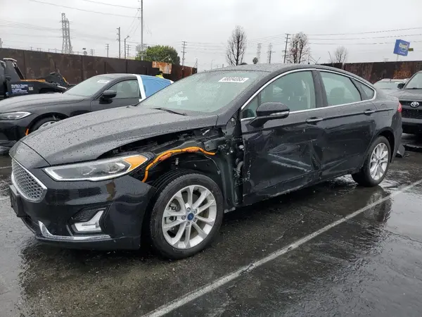 3FA6P0SU0KR175010 2019 FORD FUSION - Image 1