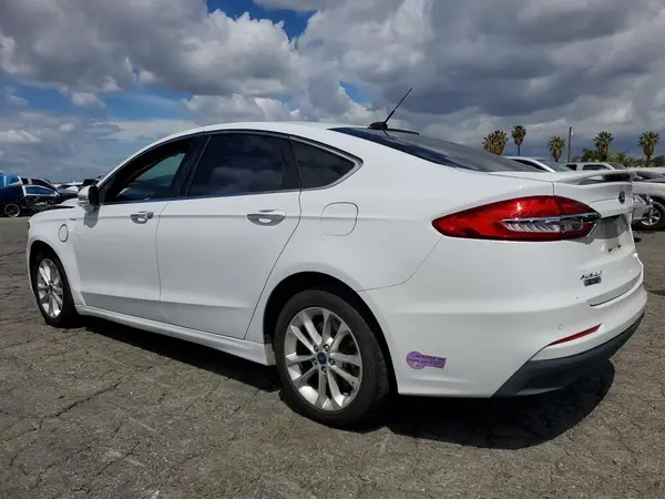 3FA6P0SU0KR175153 2019 FORD FUSION - Image 2