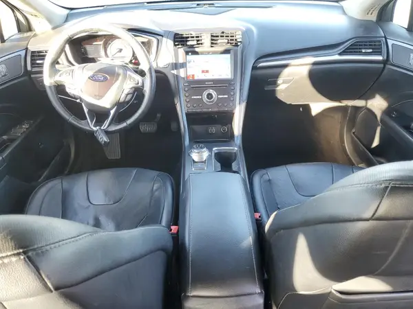 3FA6P0SU0KR216025 2019 FORD FUSION - Image 8