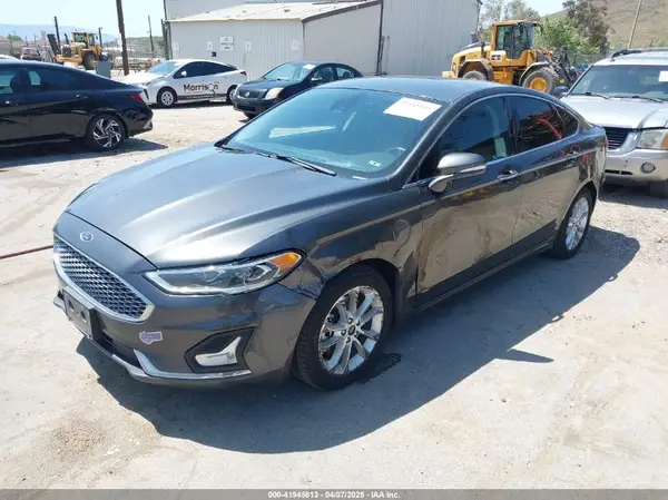 3FA6P0SU0KR216218 2019 FORD FUSION - Image 2