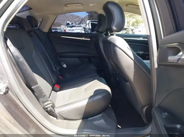 3FA6P0SU0KR216218 2019 FORD FUSION - Image 8