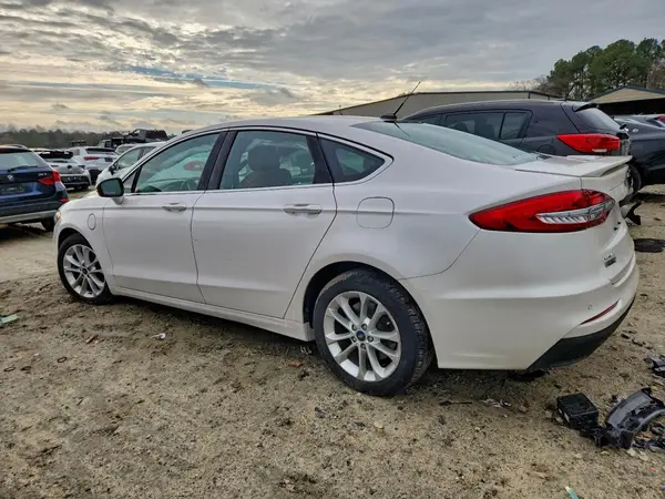 3FA6P0SU0KR236162 2019 FORD FUSION - Image 2