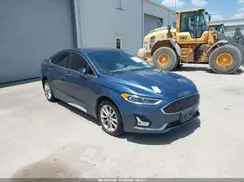 3FA6P0SU0KR258582 2019 FORD FUSION
