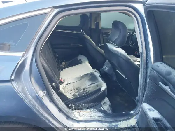 3FA6P0SU0KR258582 2019 FORD FUSION - Image 8