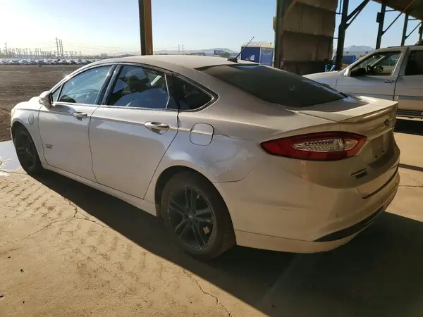 3FA6P0SU1GR166534 2016 FORD FUSION - Image 2
