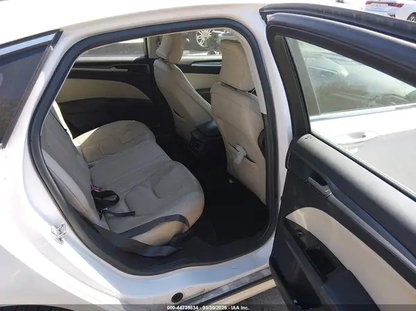 3FA6P0SU1GR263958 2016 FORD FUSION - Image 8