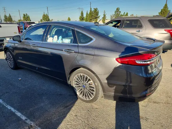 3FA6P0SU1HR147340 2017 FORD FUSION - Image 2