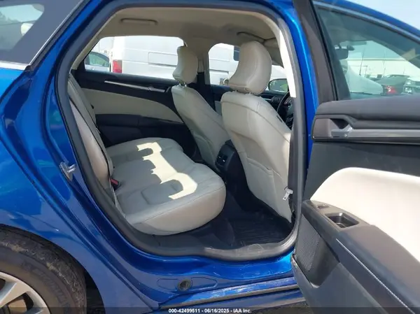3FA6P0SU1HR209447 2017 FORD FUSION - Image 8