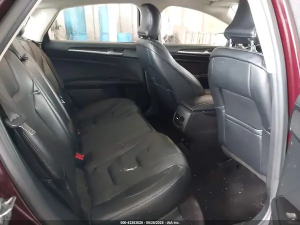 3FA6P0SU1HR256249 2017 FORD FUSION - Image 8