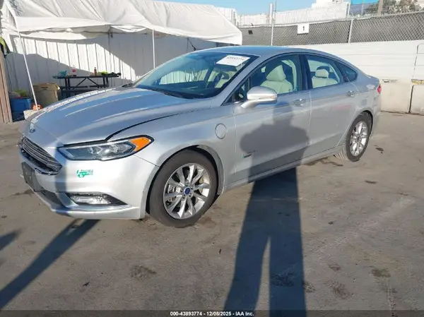 3FA6P0SU1HR379503 2017 FORD FUSION - Image 2
