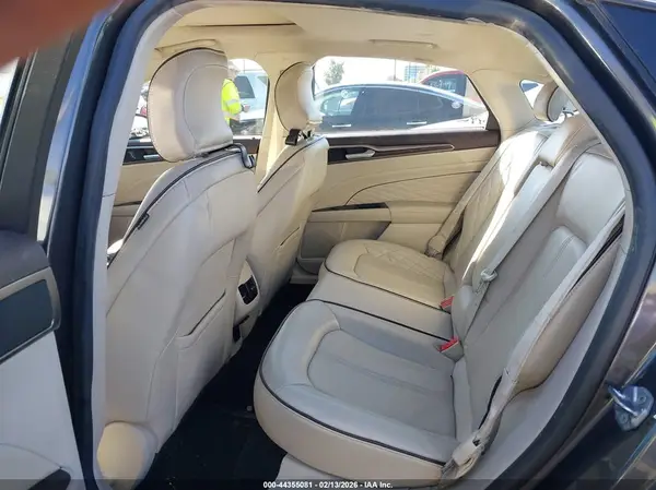 3FA6P0SU1JR110617 2018 FORD FUSION - Image 8