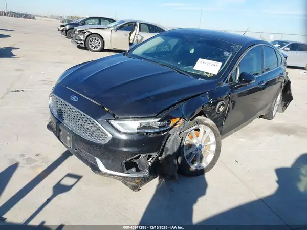 3FA6P0SU1KR103927 2019 FORD FUSION - Image 2