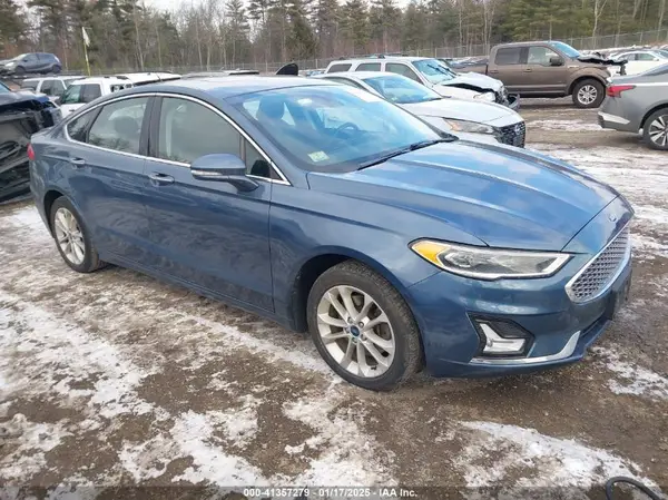 3FA6P0SU1KR228149 2019 FORD FUSION - Image 1