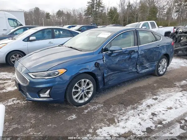 3FA6P0SU1KR228149 2019 FORD FUSION - Image 2