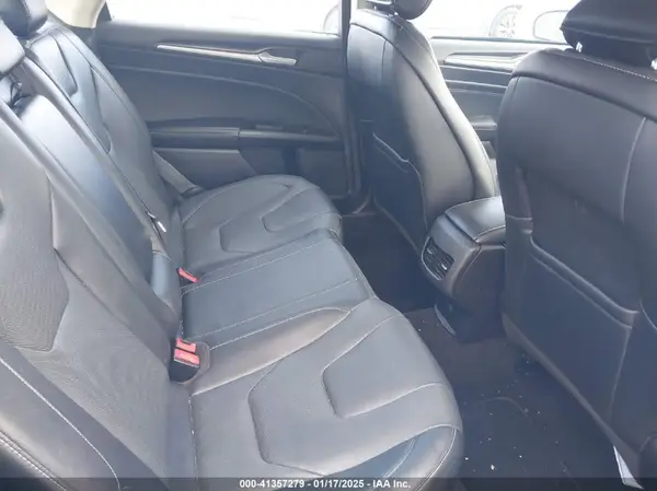 3FA6P0SU1KR228149 2019 FORD FUSION - Image 8