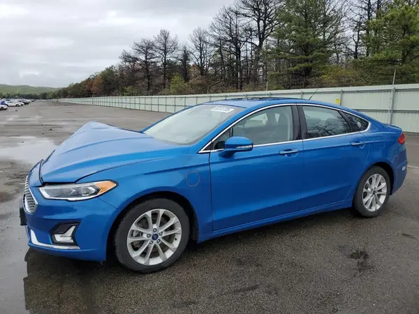 3FA6P0SU1KR236123 2019 FORD FUSION - Image 1