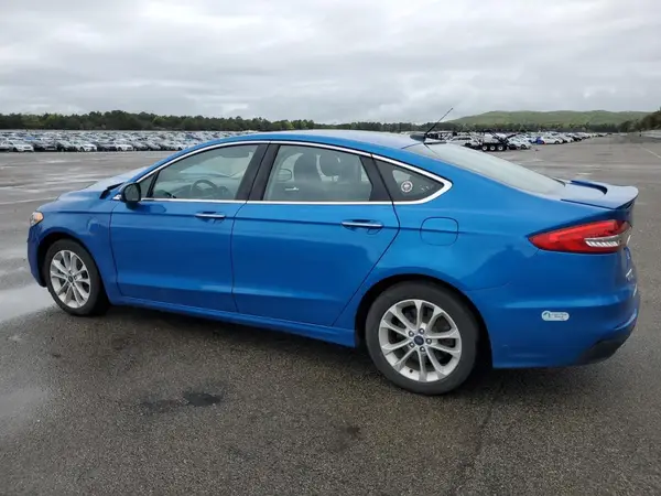 3FA6P0SU1KR236123 2019 FORD FUSION - Image 2
