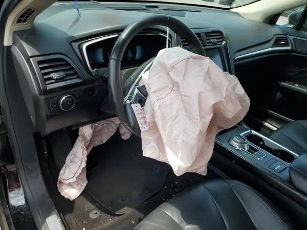 3FA6P0SU1KR236140 2019 FORD FUSION - Image 8