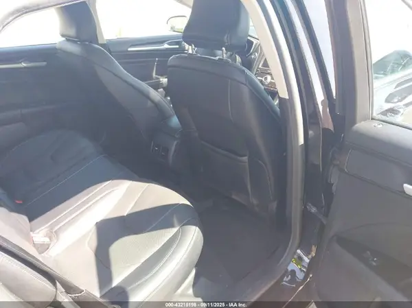 3FA6P0SU1KR266688 2019 FORD FUSION - Image 8