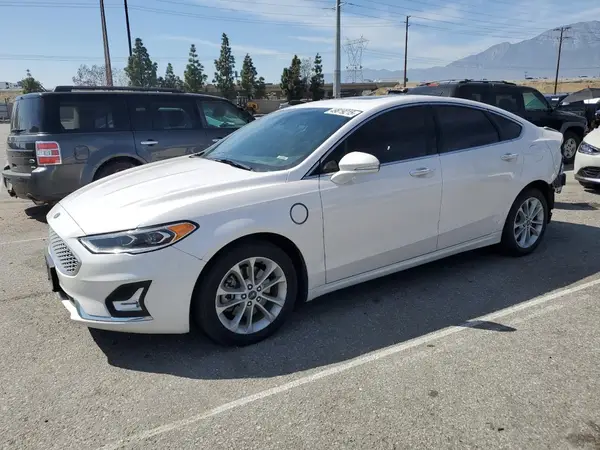 3FA6P0SU1LR181285 2020 FORD FUSION - Image 1